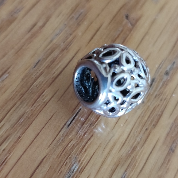 Pandora 925 ALE Openwork Butterfly Charm - Picture 4 of 4